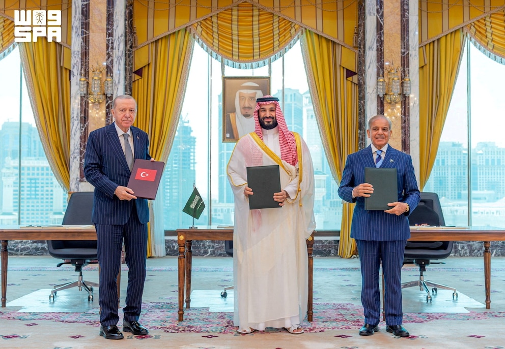 O Paquistão prometeu defender a Arábia Saudita dos hutis com "todos os meios disponíveis"