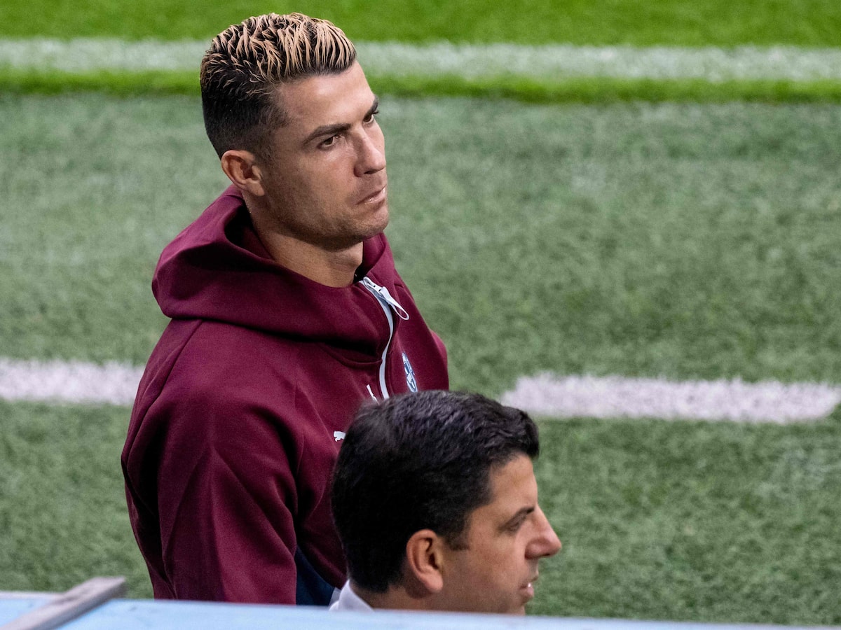 Cristiano Ronaldo sela paz com Jorge Jesus em reunião após crise por banco na seleção, diz jornal