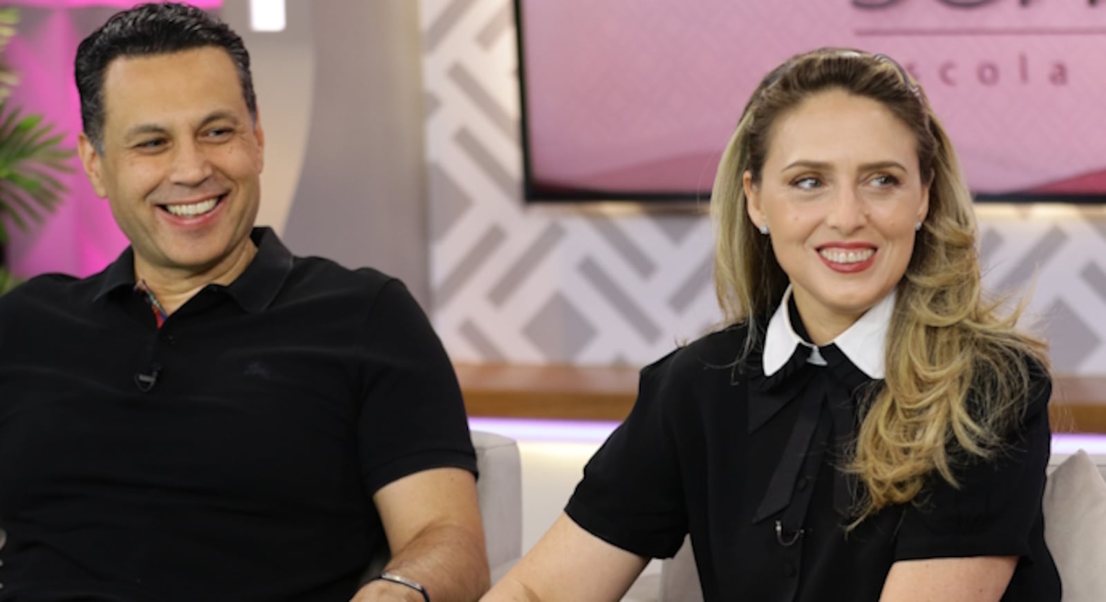 Renato e Cristiane Cardoso debatem o tema 'Entre o amor e o ego' Divulgação/Guilherme Branco