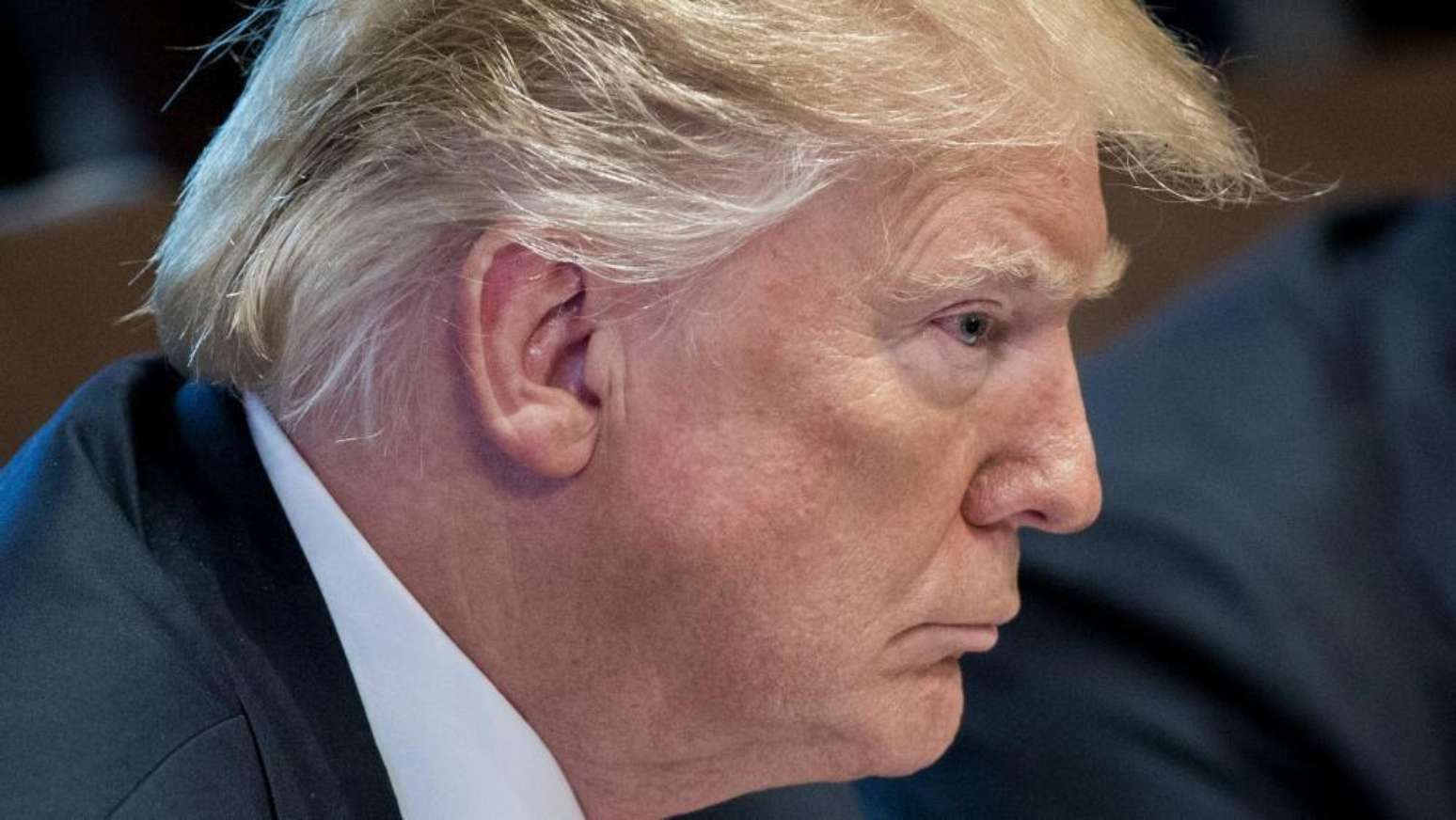 Trump elevou hostilidade com a imprensa da Casa Branca após uma semana de reveses, analisa correspondente da BBC