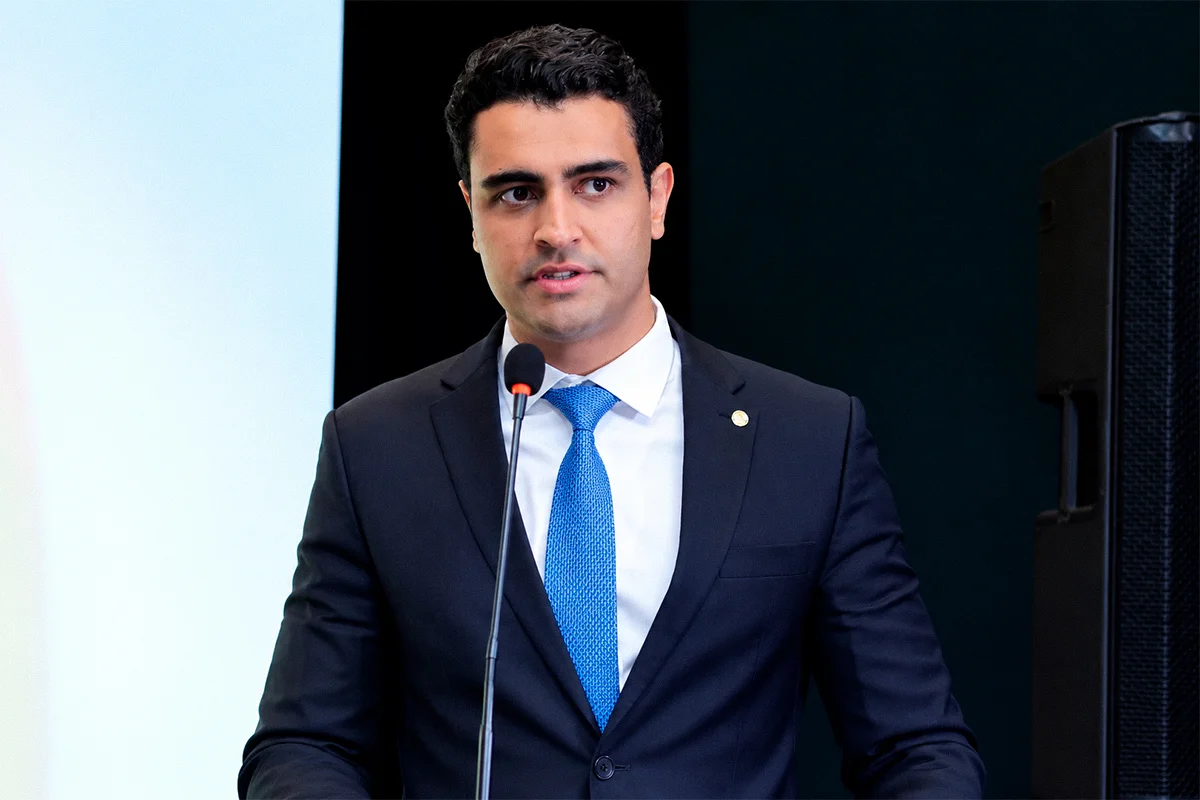 Gilmar cassa decisão e libera propaganda que vincula JHC a Iprev/Master