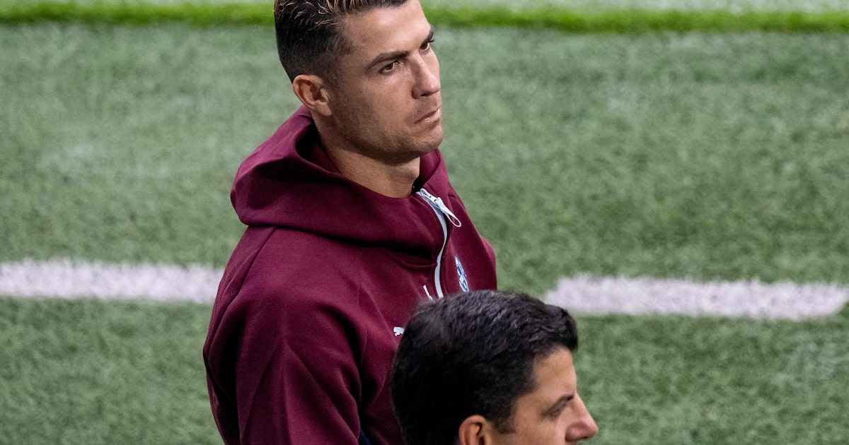 Cristiano Ronaldo sela paz com Jorge Jesus em reunião após crise por banco na seleção, diz jornal