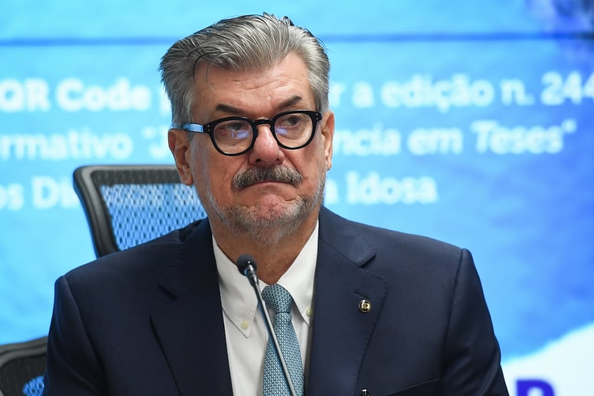 AGU pede ao STF perda de cargo e suspensão de pagamentos a Marco Buzzi
