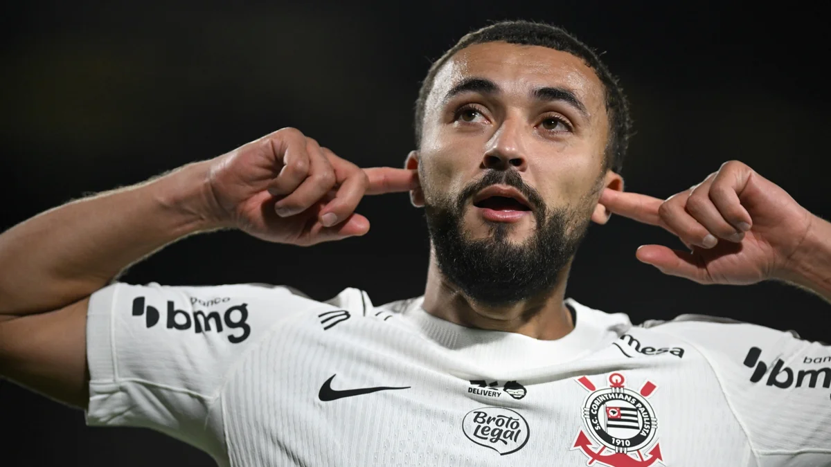 Corinthians renova contrato com marroquino Zakaria Labyad