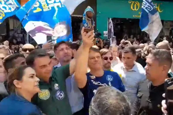 Flávio busca estratégias para minimizar desgaste com episódio Nossa Senhora