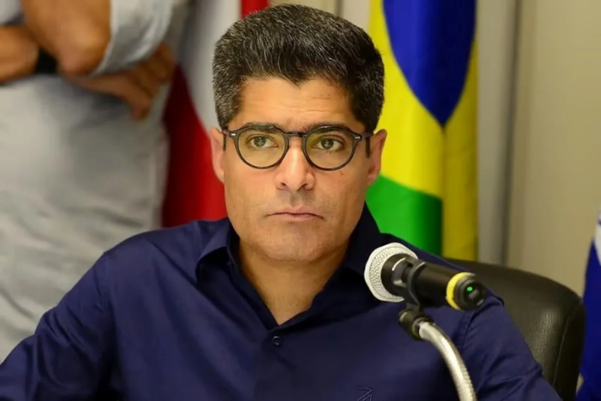 Imagem da matéria: PT pede ao STF acesso à investigação sobre ACM Neto no Caso Master