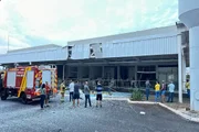 Três pessoas ficam feridas após explosões em boxes de rodoviária no GO - imagem 2