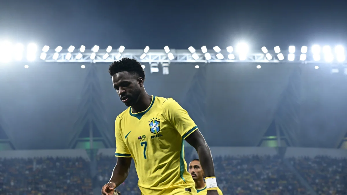 Ancelotti comenta fase de Vini Jr. e reforça papel fundamental na Seleção