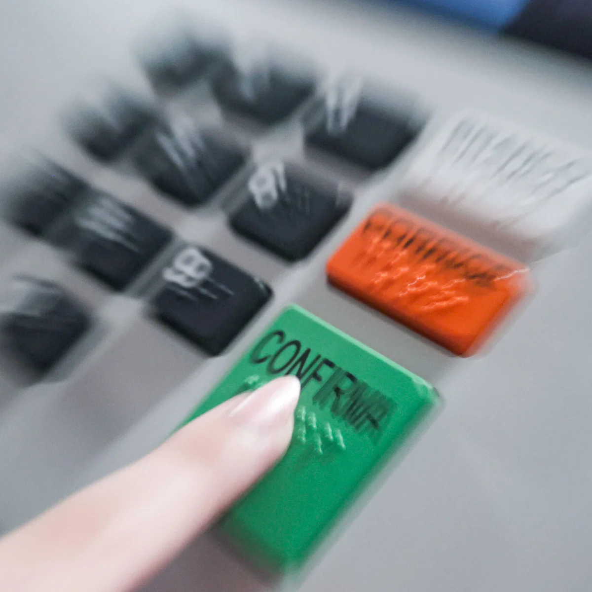 Quaest: 47% das mulheres temem volta da família Bolsonaro à Presidência