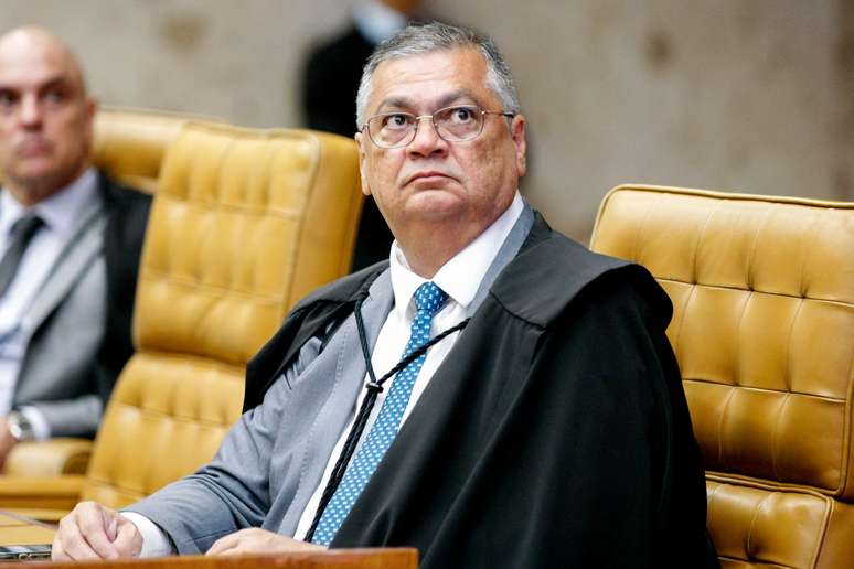 Flávio Dino leva ao plenário do STF caso sobre remoção de posts de Nossa Senhora Aparecida