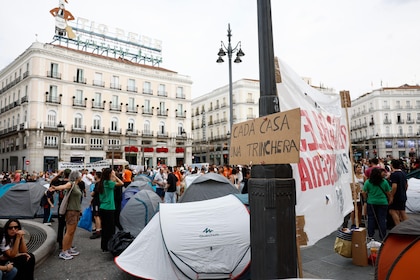 As imagens do acampamento na Puerta del Sol em Madri para protestar contra a crise habitacional