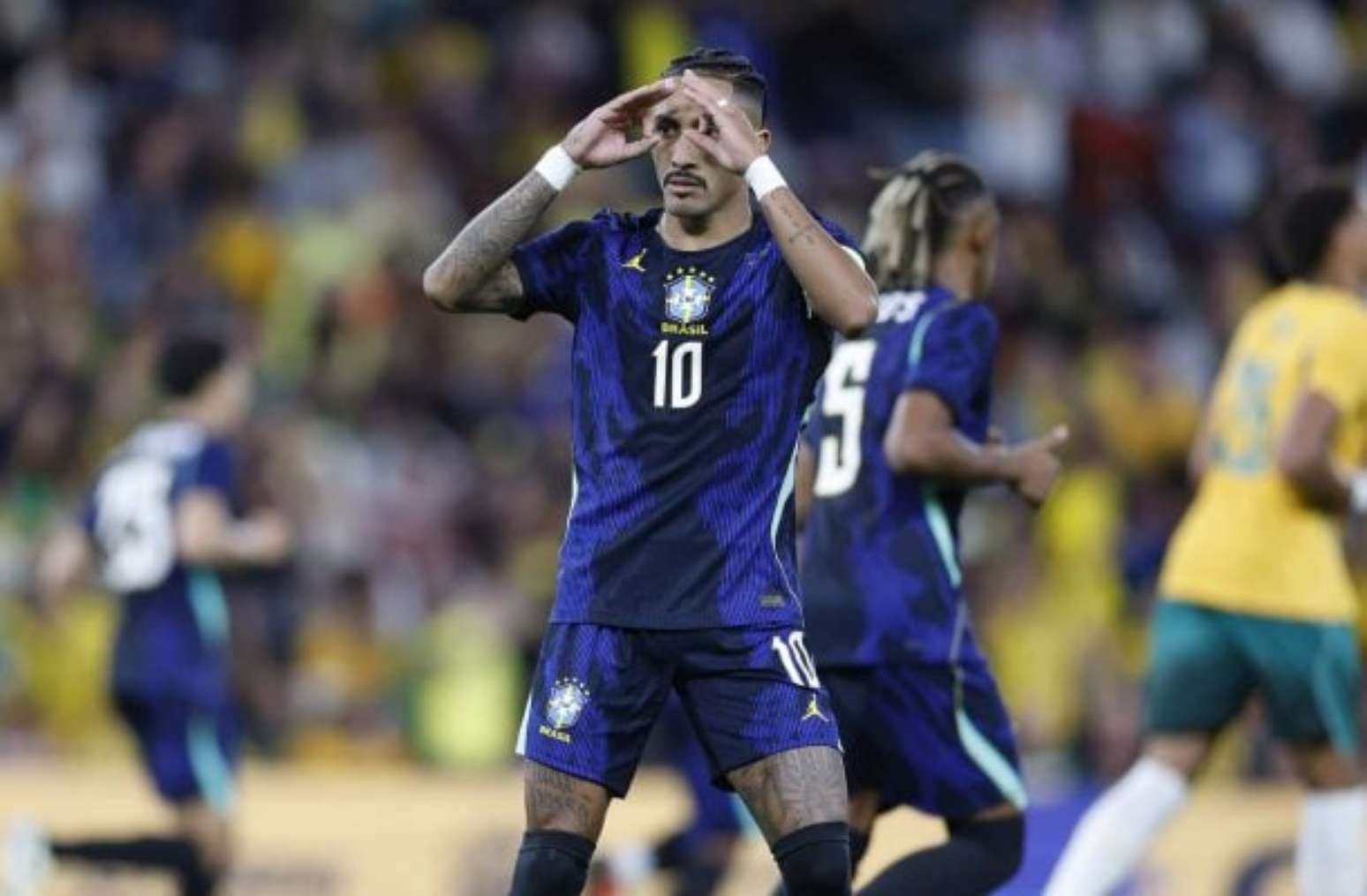 &ldquo;Raphinha, Endrick e Vini Jr salvam o Brasil do vexame&rdquo;, escreveu o Marca, da Espanha &ndash;