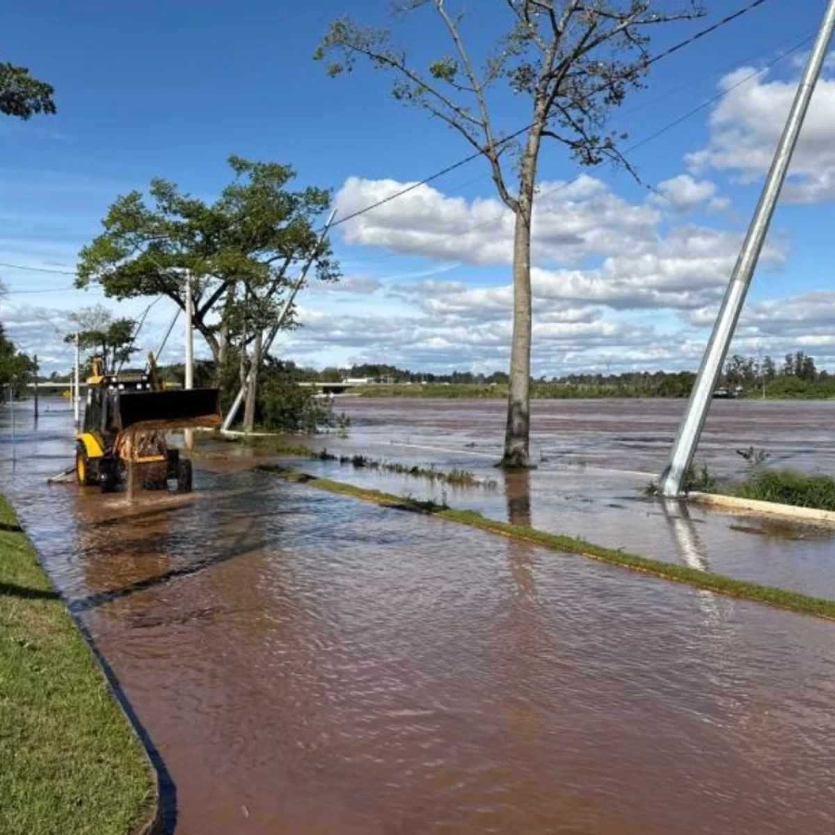 Chuvas intensas fazem Rio Taquari ultrapassar cota de inundação no RS