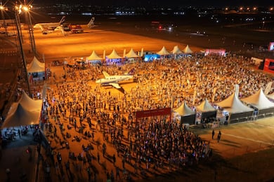 Aeroporto de Goiânia reúne 3,5 mil corredores em corrida na pista de pousos e decolagens