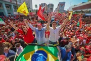 Lula ganha fôlego em pesquisas e deve evitar debate às vésperas do 1º turno