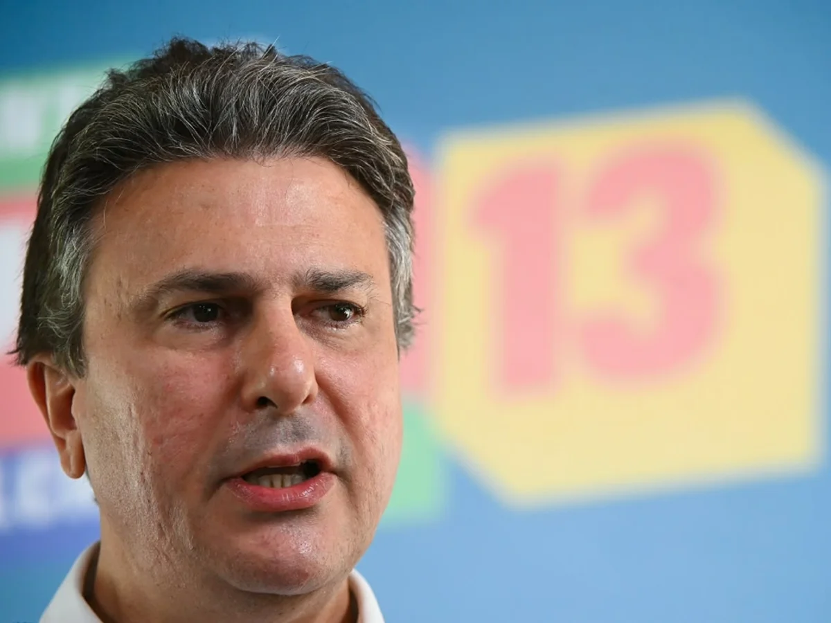 Governo Lula descarta demitir indicados de partidos que apoiam Flávio