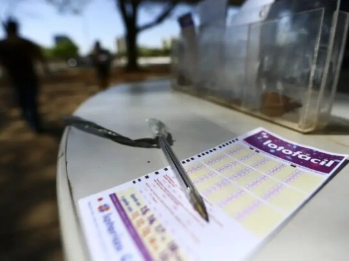 Lotofácil 3793 tem 2 ganhadores; cada um leva R$ 537 mil. Veja resultado