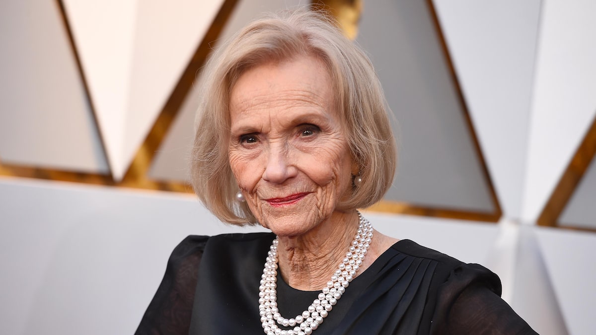 Morre Eva Marie Saint, atriz que foi par de Marlon Brando em ‘Sindicato de Ladrões’, aos 102 anos