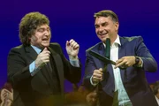 Milei volta a chamar Lula de "ladrão" e dá apoio a Flávio: "Esperanças"