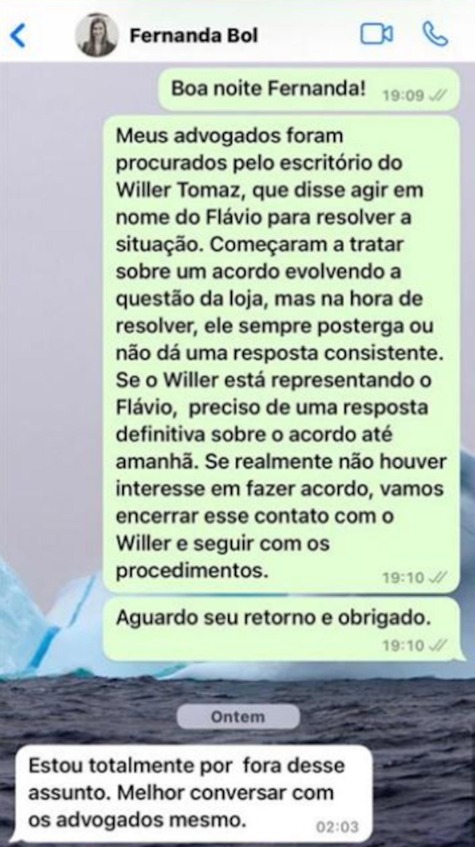 Mensagem enviada por Alexandre Santini a Fernando Bolsonaro, mulher de Flávio Reprodução