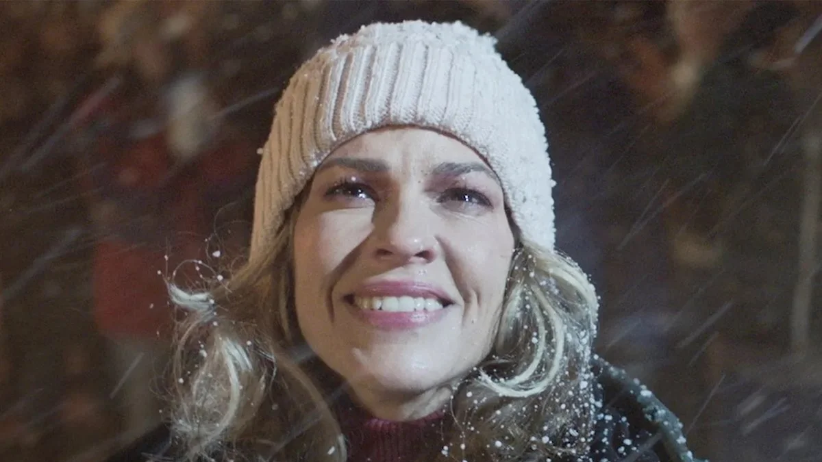 Hilary Swank, atriz vencedora do Oscar, anuncia gravidez aos 52 anos