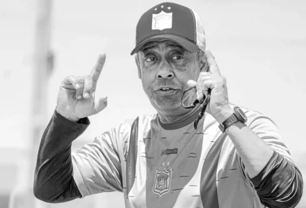 Ex-jogador da Seleção Brasileira, Carlos Alberto Dias morre aos 59 anos