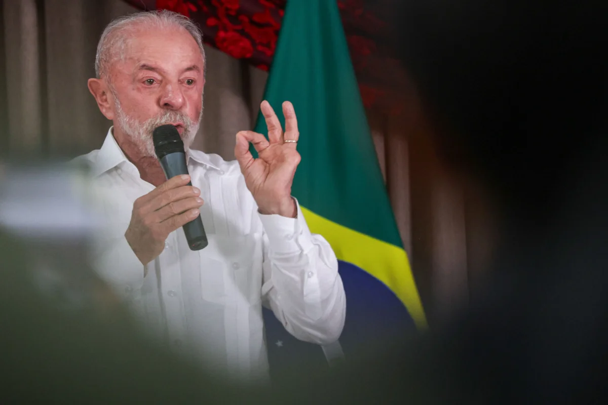 Lula sanciona perdão a dívidas de MEIs e aumento do teto de faturamento