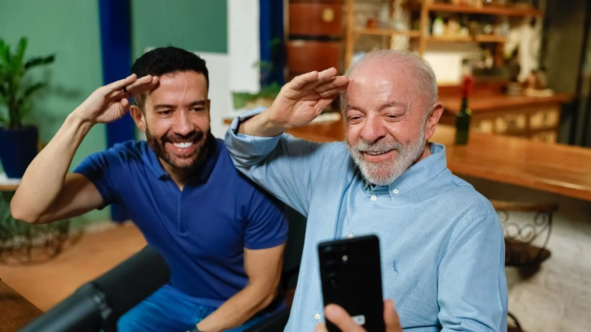 Lula brinca que Xi tem ciúme de "Exército" e pede 13 milhões de seguidores