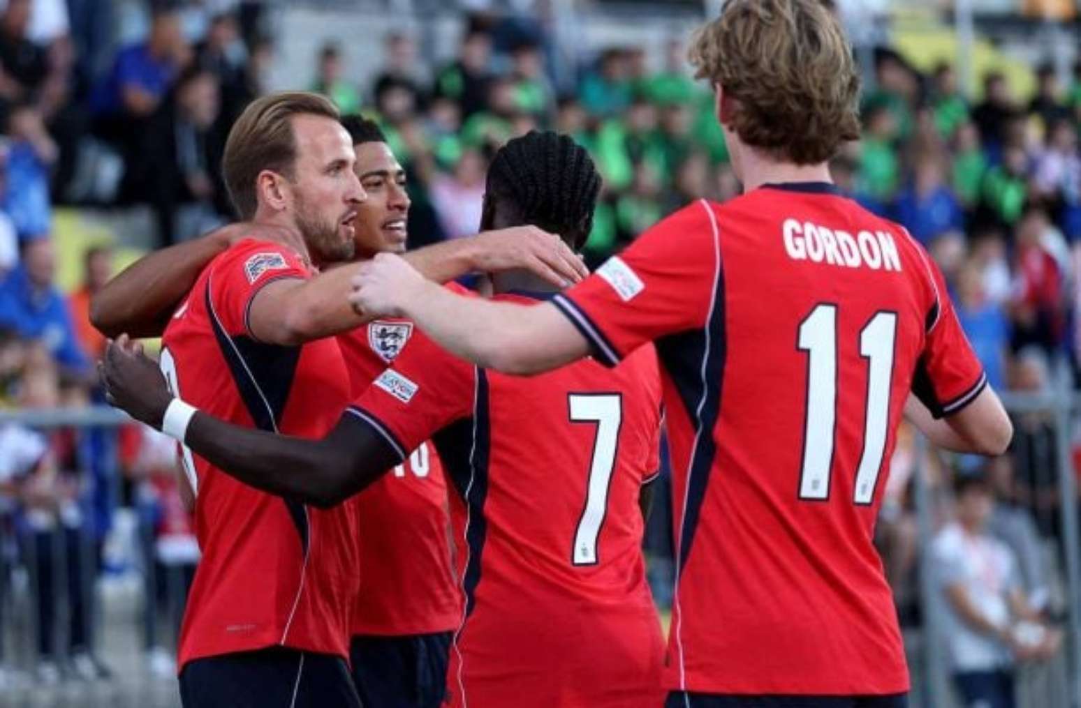 Gordon marcou um dos gols da Inglaterra no massacre sobre a Cro&aacute;cia &ndash;