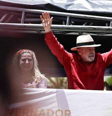 O presidente e candidato à reeleição, Luiz Inácio Lula da Silva (PT) participa do evento de campanha O Brasil Pronto para Mais, na Praça do Ferreira, no Centro de Fortaleza (CE), nesta terça-feira, 29 de setembro de 2026 Foto: MATHEUS TEIXEIRA/PERA PHOTO PRESS / Estadão
