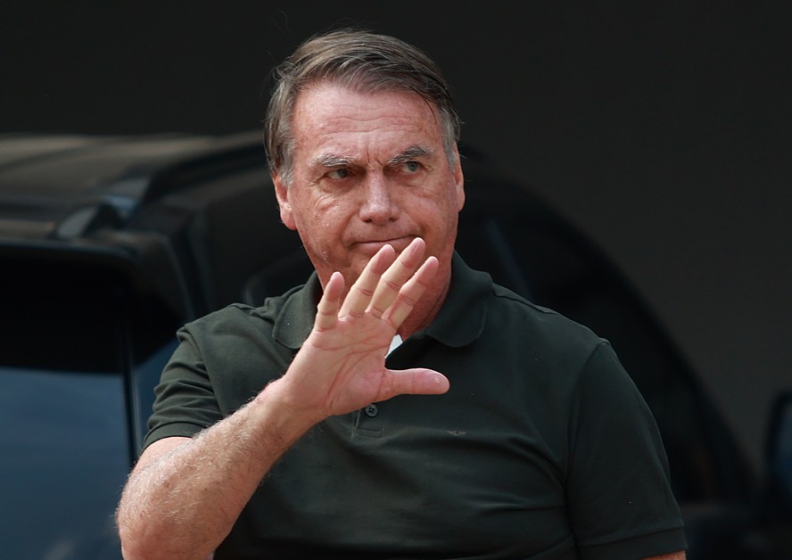 A reação de Jair Bolsonaro à derrota de Flávio