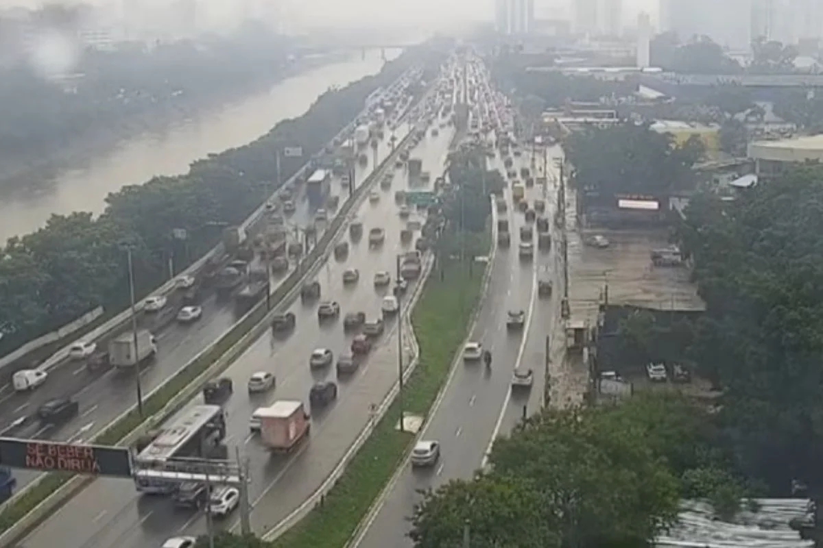 Clima: outubro começa com temporais no Sudeste e calor de 40ºC no Nordeste