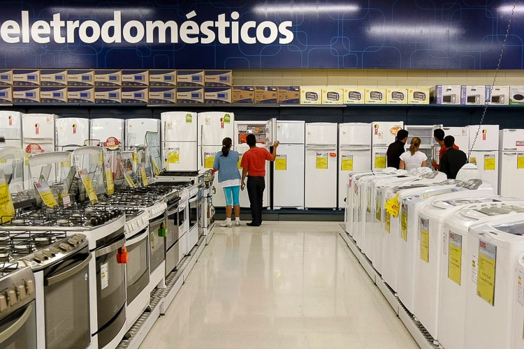 Muito além do preço: o que avaliar antes de comprar um eletrodoméstico novo