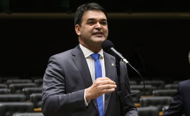 Relator defende anistia de dívidas e ampliação de limite para microempreendedores individuais